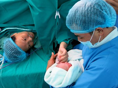 Hành trình ra đời của em bé IVF đầu tiên tại Vinmec