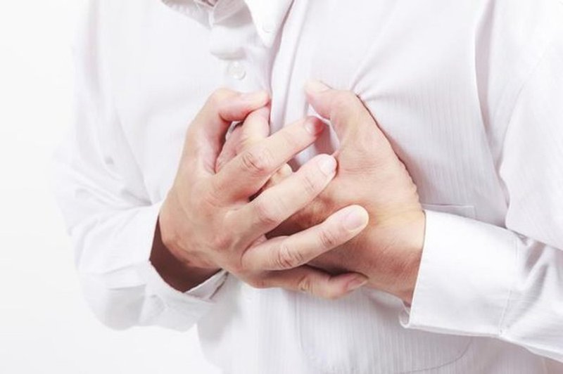 Bệnh viêm màng ngoài tim co thắt có thể dẫn tới suy tim
