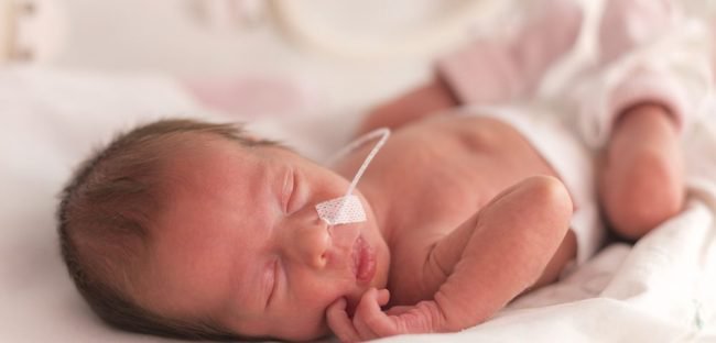 Trẻ sơ sinh bị suy hô hấp có sao không