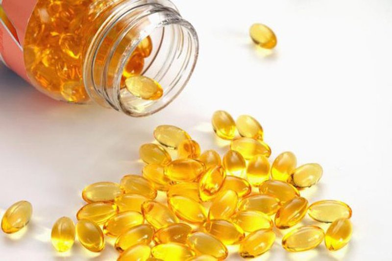 Cách sử dụng vitamin E hợp lý với da mụn?