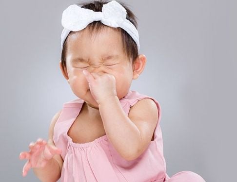 Cách rửa mũi cho trẻ