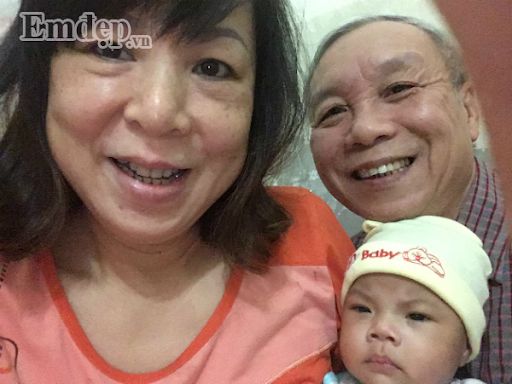 Nhật ký làm bố tuổi 62: “Bao nhiêu nước mắt, có lúc ngã khụy vì con mất lúc 8 tháng trong bụng mẹ"
