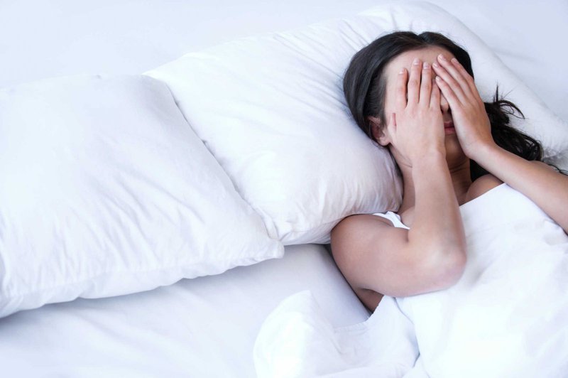 Ăn khó tiêu, đầy hơi, ngủ kém có phải là dấu hiệu khối u phát triển trong gan hay không?