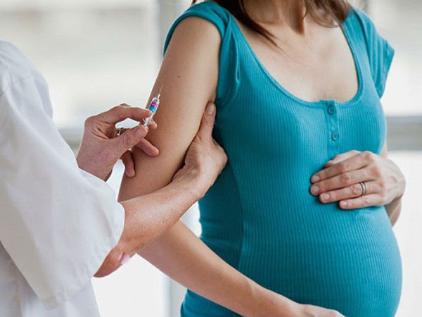 Bị cúm khi mang thai nguy hiểm thế nào?