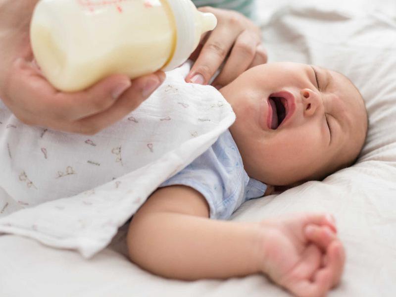 Sặc sữa, sặc thức ăn có thể đe dọa tính mạng trẻ