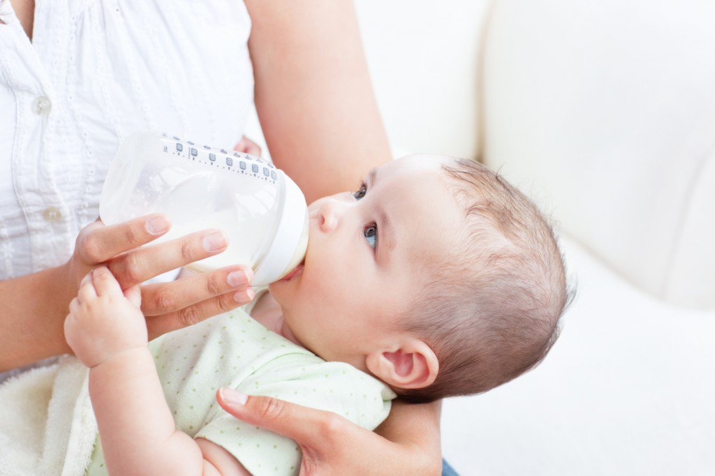Sữa cho trẻ 2 tháng tuổi