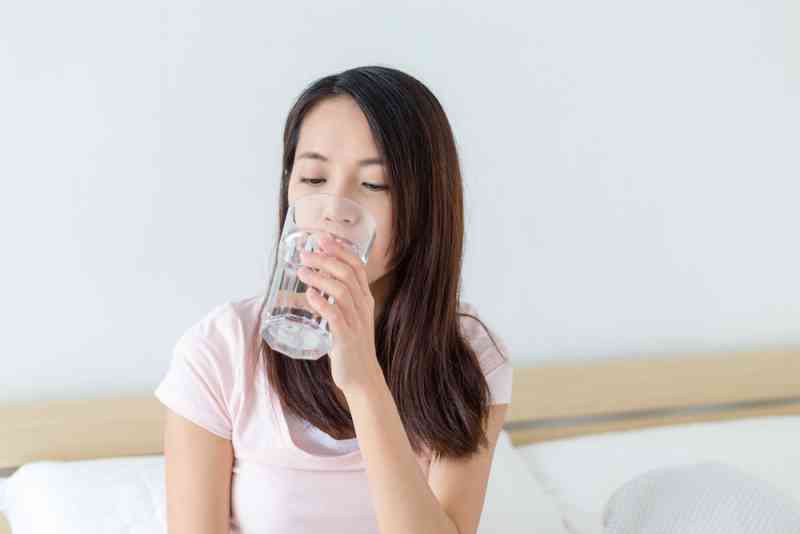 Cơ thể ra sao khi mất nước hoặc thừa nước?