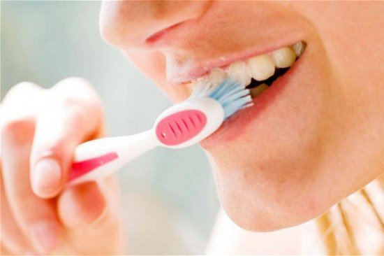 Chăm sóc răng miệng cho bệnh nhân ung thư