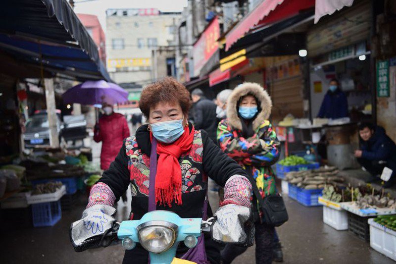 Chú ý khi mua sắm tại chợ dân sinh để giảm nguy cơ mắc virus corona
