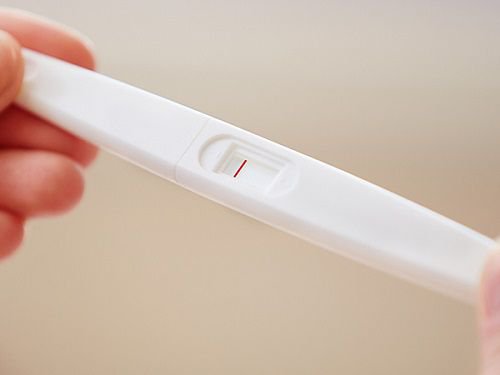 Dùng que thử thai thấy 1 vạch đã chắc chắn là không có thai chưa
