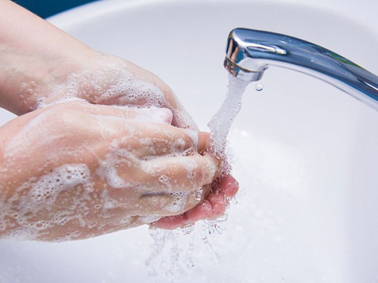Lý giải khoa học: Vì sao bạn cần rửa tay sạch?
