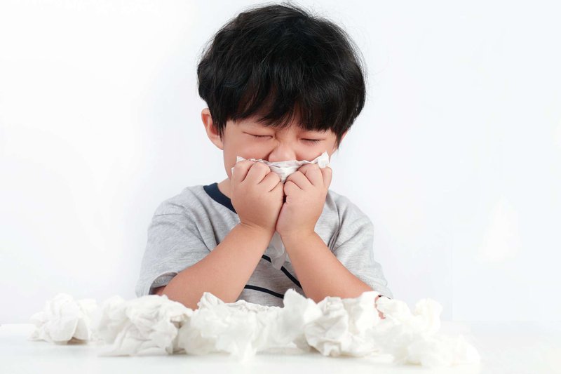 Trẻ ốm, trẻ sổ mũi, dị ứng, cảm cúm trẻ