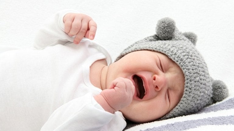 Trẻ sơ sinh khó ngủ