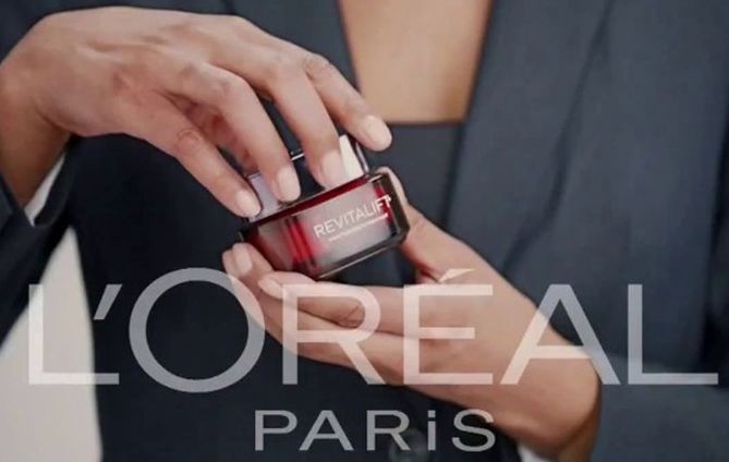 Kem L’Oréal Paris Revitalift Triple Power Intensive Anti-Aging Day Cream Moisturizer
