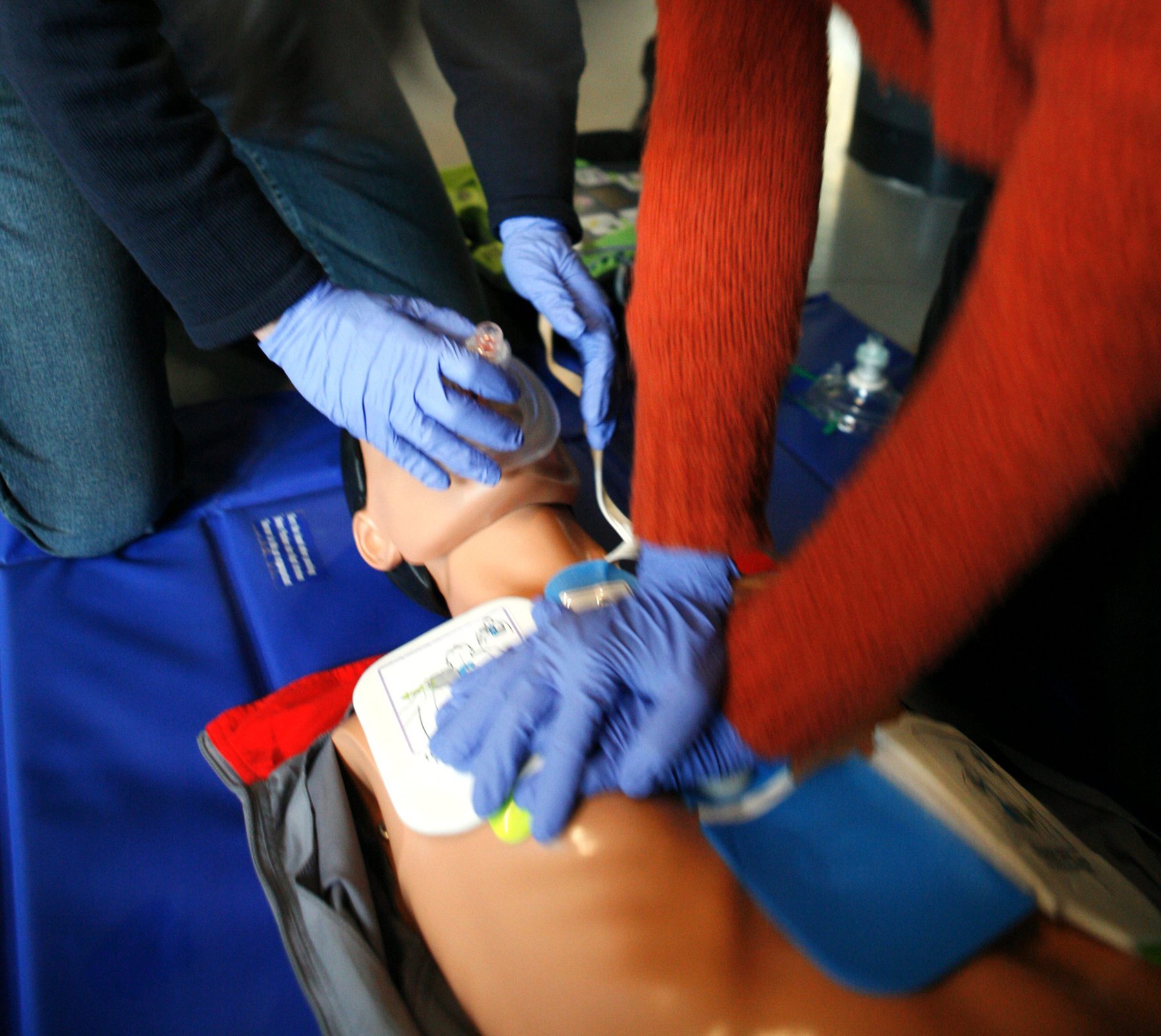 hồi sức tim phổi (CPR)