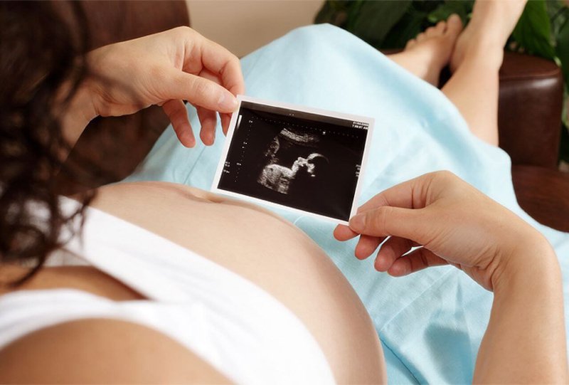 Các mốc khám sàng lọc dị tật thai nhi mẹ bầu cần nhớ