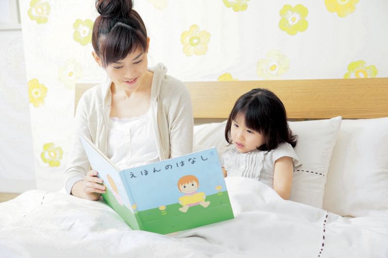 Cha mẹ hãy để con đọc sách dựa trên sự tự nguyện và không ép buộc