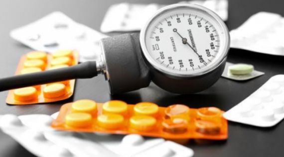 Có cần tiếp tục uống thuốc khi huyết áp ổn định?