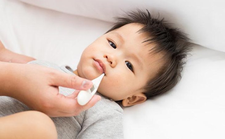 Trẻ uống thuốc hạ sốt bị hết hạn