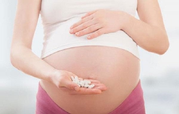 Uống Moxilen 500mg và Paracetamol 500mg khi mang thai 17 tuần có ảnh hưởng đến thai nhi không?