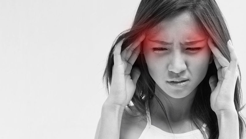 Bị ngất kèm lên cơn giật, buồn nôn, đau đầu là triệu chứng bệnh gì?