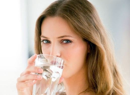 Nhịn uống nước để giảm cân