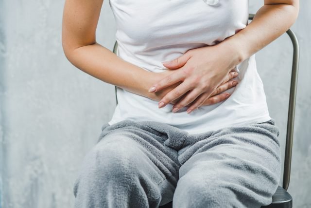 Người bệnh có thể gặp tình trạng đau bụng khi dùng thuốc Doryx