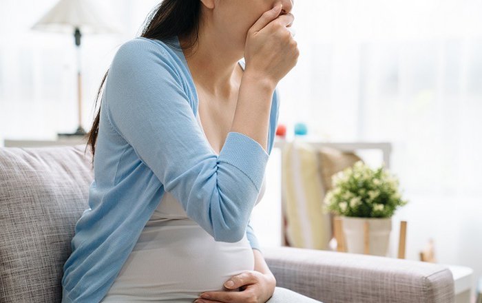 Ho nhiều khi mang thai gần 3 tháng có ảnh hưởng thai nhi không?