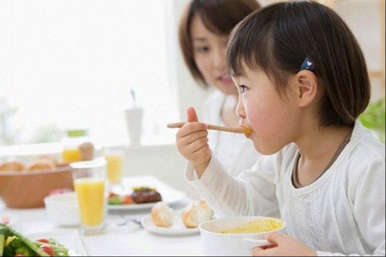 Trẻ bị tiêu chảy nên ăn gì