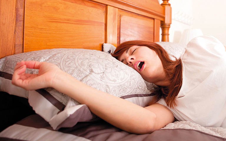 Phương pháp nào cải thiện ngủ ngáy mà không cần dùng máy thở?