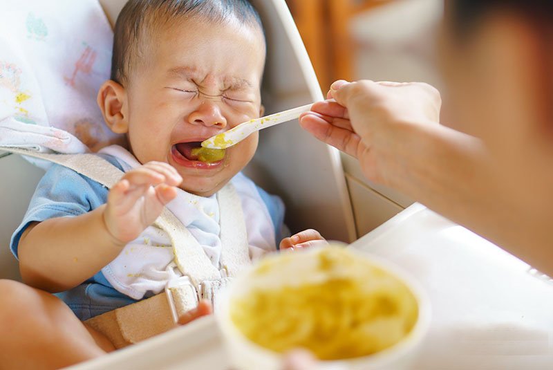 trẻ bỏ ăn khi mọc răng
