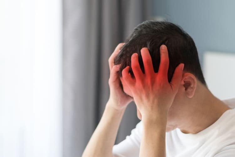 Khó thở kèm đau đầu là dấu hiệu của bệnh gì?