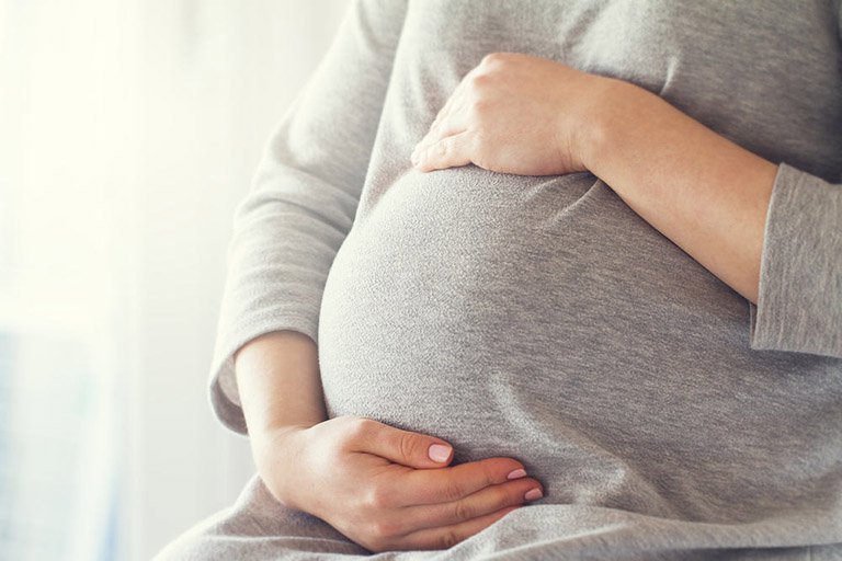 Phụ nữ mang thai sử dụng cồn Povidone sát khuẩn có nguy hiểm không?