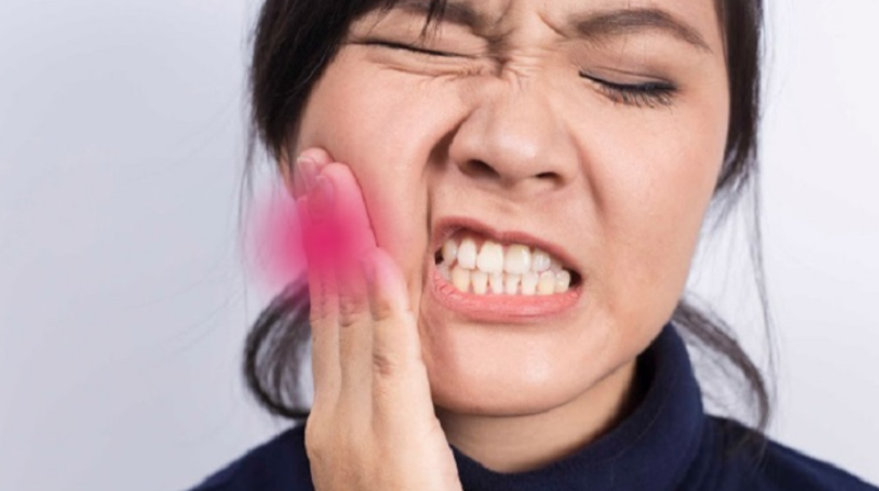 Đau nhức răng sâu số 8 hàm trên khắc phục thế nào?