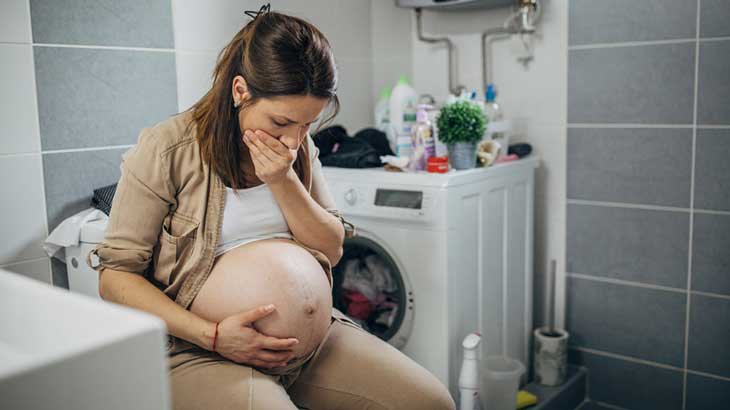 Đau thắt bụng, chóng mặt buồn nôn khi mang thai 31 tuần có sao không?