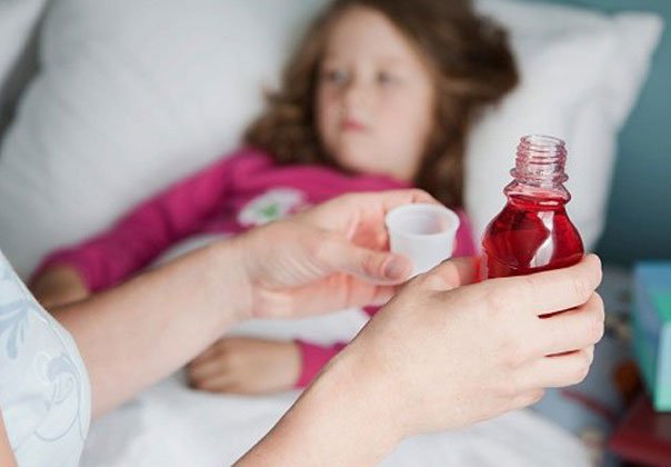 trẻ em uống nhiều thuốc hạ sốt có sao không