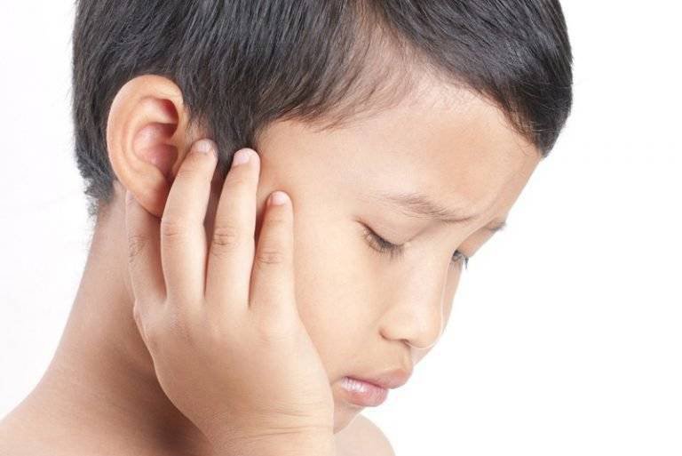 Trẻ 5 tuổi câm điếc bẩm sinh điều trị được không?