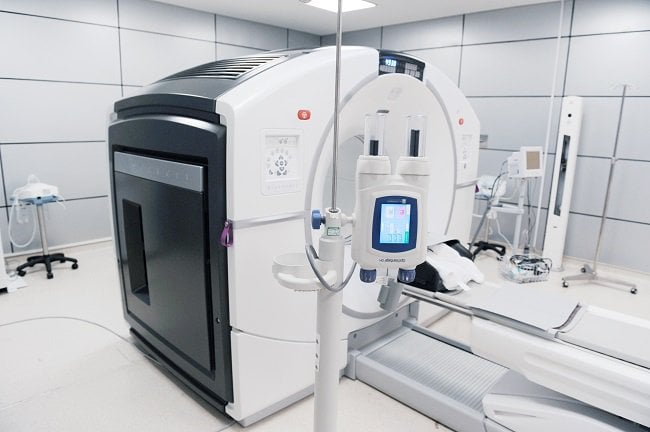 Người dị ứng thuốc cản quang có thể chụp PET/CT được không?
