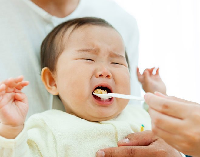 Trẻ 10 tháng tuổi ăn ngậm nên bổ sung gì?