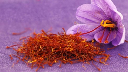 Nhụy hoa huệ tây saffron
