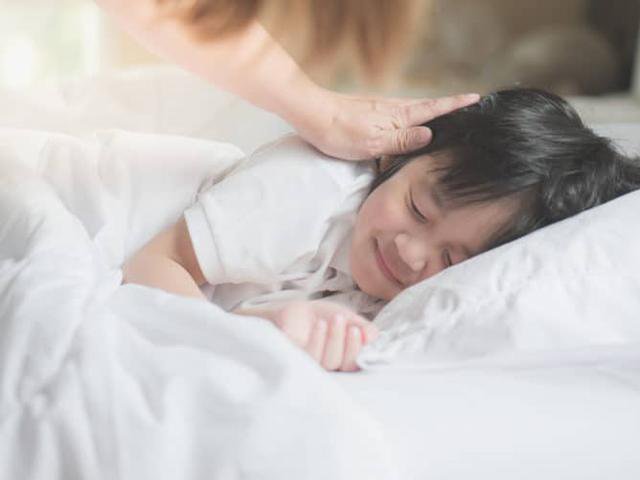 Trẻ cần ngủ sớm vì sao?