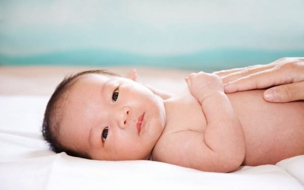 giãn ruột sinh lý ở trẻ sơ sinh