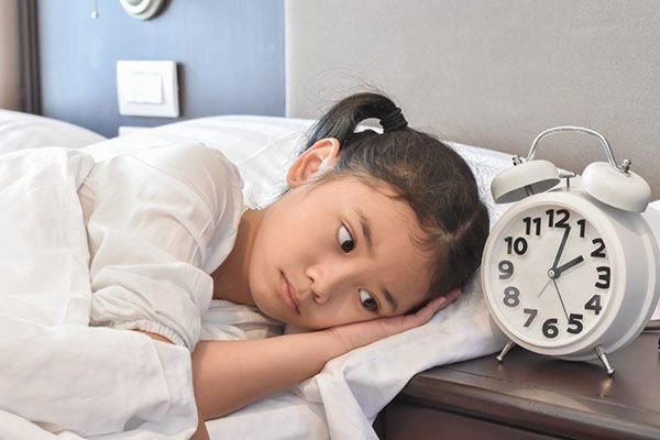 cách chữa mất ngủ ở trẻ em