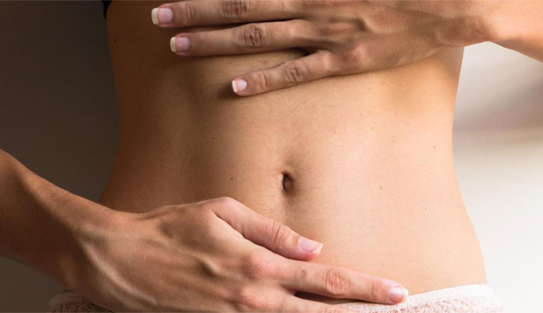 Xoa bụng giúp giảm cơn co thắt đại tràng hiệu quả