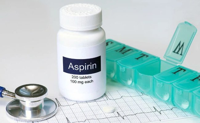 Ai không nên uống Aspirin