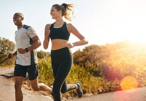 Tập thể dục trở thành yếu tố quan trọng để duy trì và cải thiện sức khỏe trong thời điểm dịch COVID-19 bùng phát trở lại