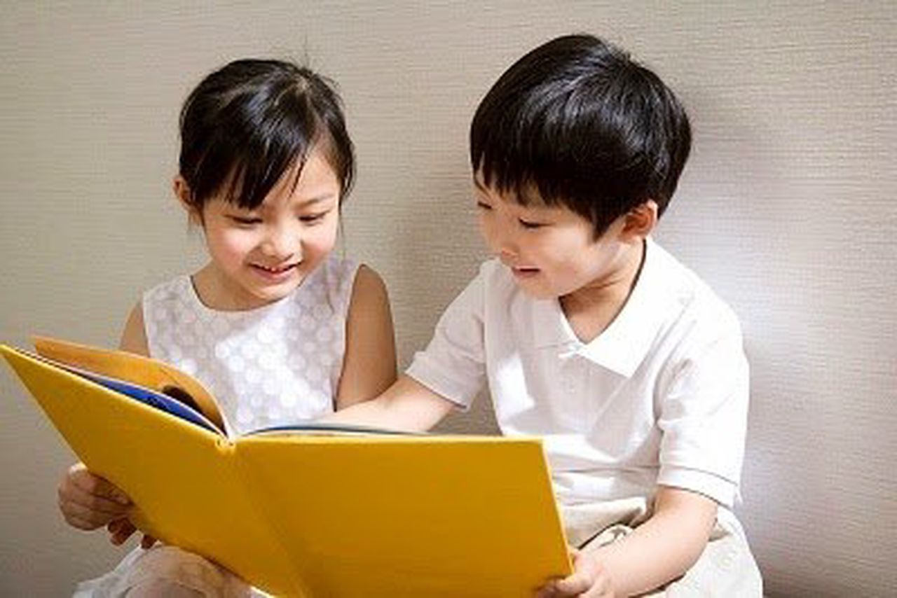 Children like going to the. Чтение в Китае.