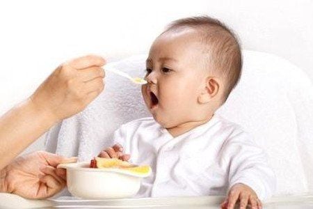 Nutrition for an 8-Month-Old Child: Dietary Considerations for Height and Weight Development  