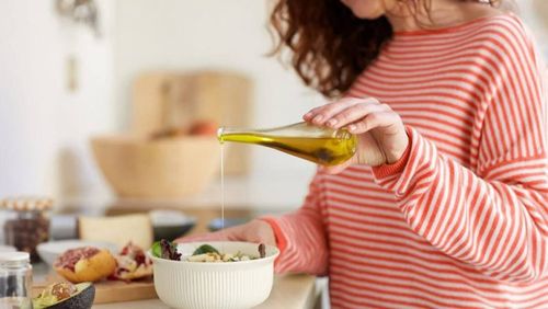Should Children Consume Olive Oil Regularly? 