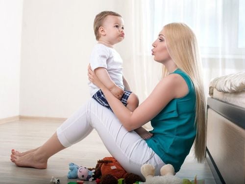 Does delayed speech affect intelligence?